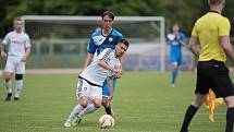 Fotbalisté Přerova (v modrém) v přátelském utkání s 1. HFK Olomouc