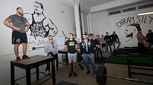 Strongman a powerlifter Jiří Tkadlčík v Přerově slavnostně otevřel Chrám síly