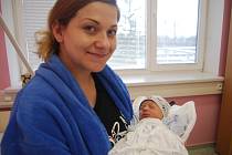 Prvním miminkem, které se narodilo na Nový rok v přerovské porodnici, je malý František. Na snímku se šťastnou maminkou Marií Matouškovou, která přijela do Přerova rodit z  Lipné u Potštátu.