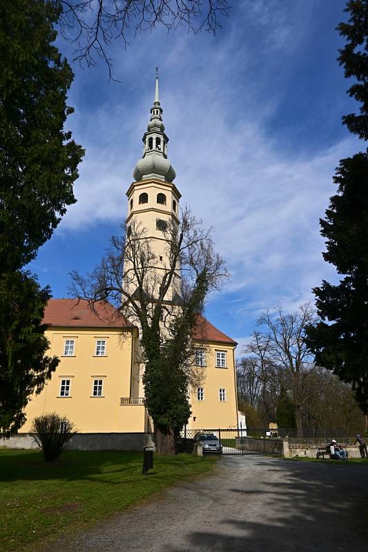 Tovačov, zámek.