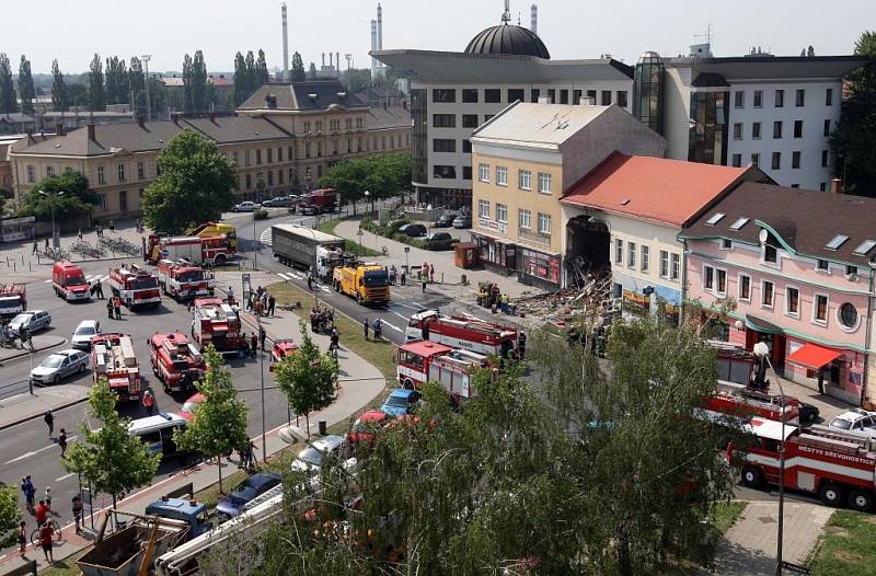 Nehoda v Kramářově ulici v Přerově. Kamion narazil do jednoho z domů