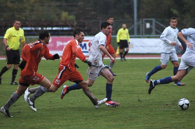 1.FC Viktorie Přerov (v bílém) vs. FK Mikulovice