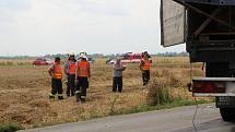 Tragická nehoda, při níž zemřela osmatřicetiletá řidička osobního auta, se stala v pondělí 18. července ráno mezi Přerovem a obcí Bochoř. Doprava zde byla na několik hodin zastavena. 