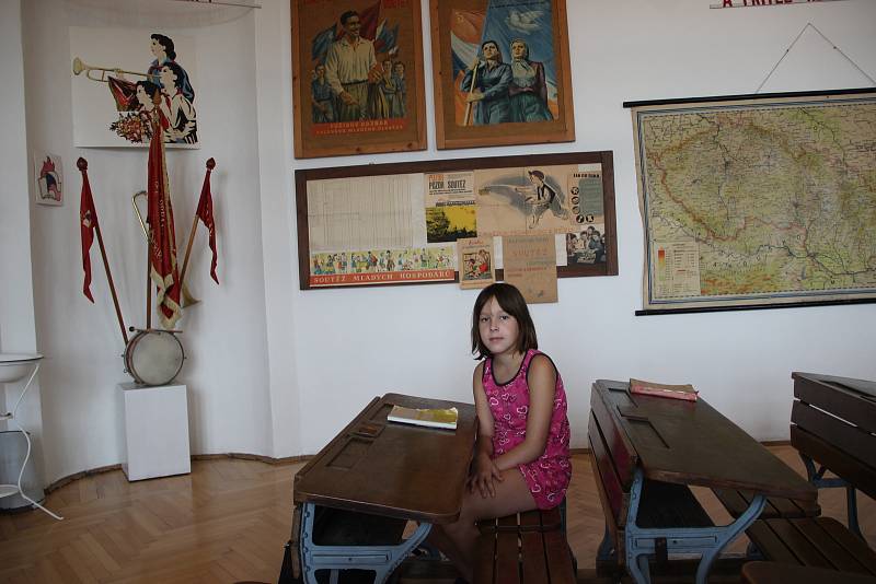 Návštěvníci Muzea Komenského v Přerově se mohou podívat do historických učeben - od Komenského až po období socialismu.