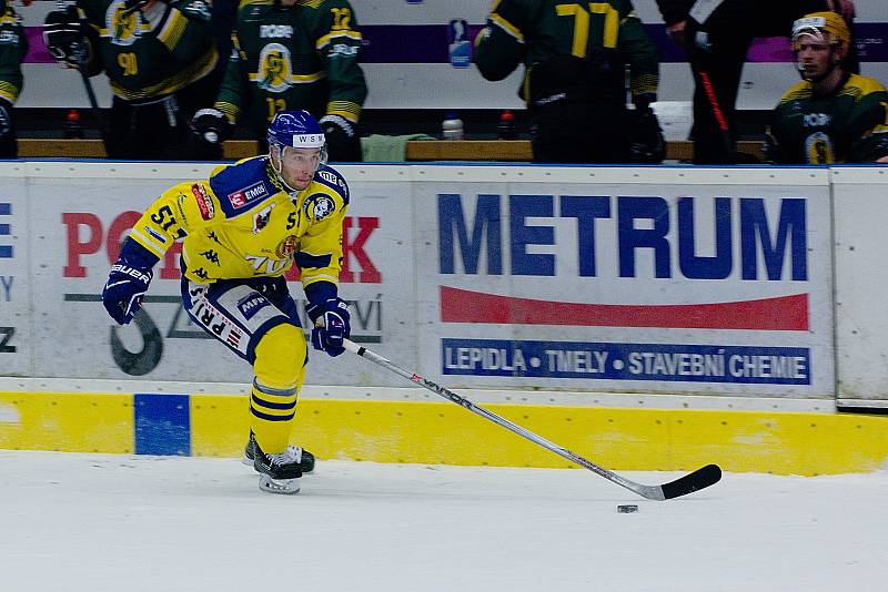 Hokejisté Přerova (ve žlutém) i počtvrté v sezoně 2017/2018 porazili Vsetín.