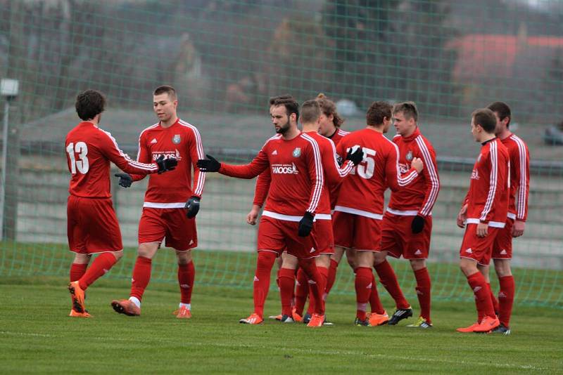 Fotbalisté Želatovic (v bílé) proti Ústí