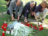Vzpomínková akce v Radvanicích u příležitosti 50. výročí tragické události, při níž blesk usmrtil šest dětí 