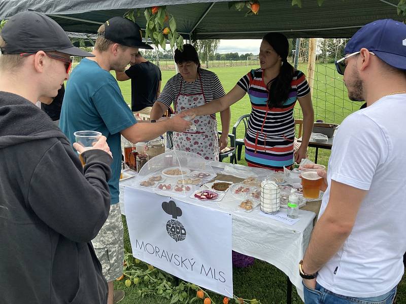 Nultý ročník Football Food Festivalu ve Vlkoši