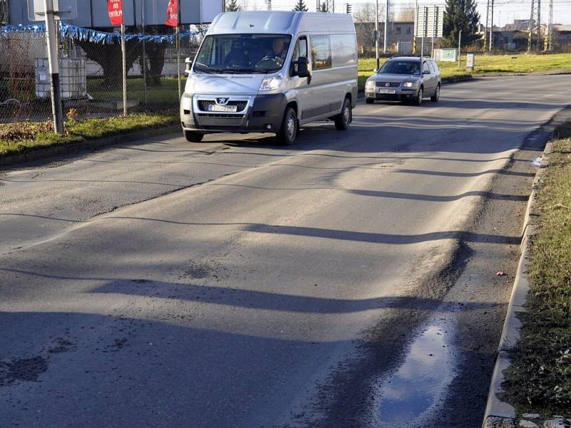 V dezolátním stavu je v Přerově celá řada krajských komunikací – mimo jiné i silnice mezi Mádrovým podjezdem a autobusovým nádražím v Tovární ulici