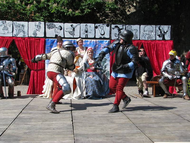 Festival vojenské historie na hradě Helfštýně