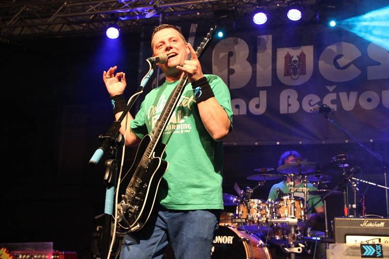Vrcholem festivalu byl Radim Hladík s kapelou Blue Effect.