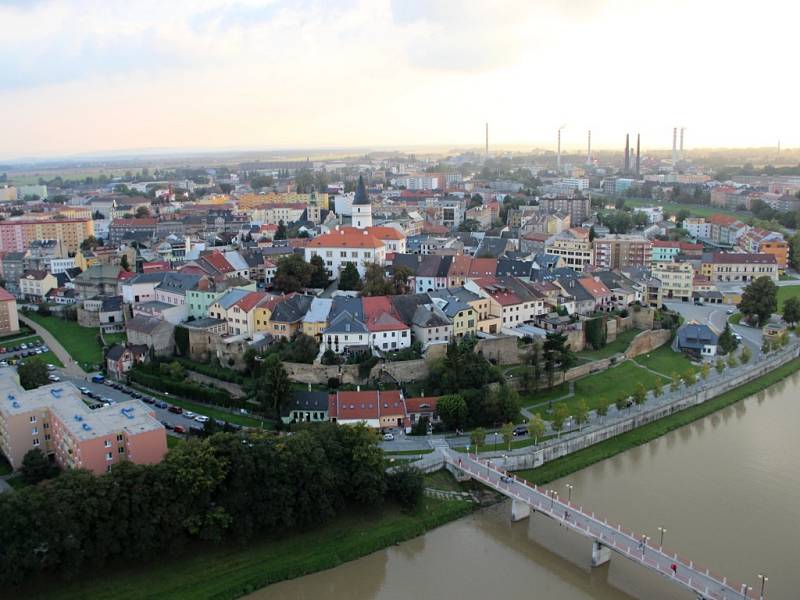 Pohled na Přerov z horkovzdušného balonu