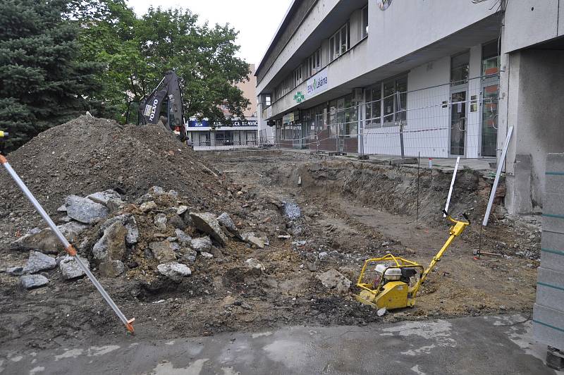 Oprava chodníku a schodiště u zdravotního střediska na Kopaninách v Přerově