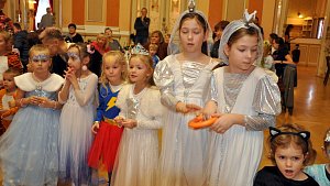 Karneval pro děti uspořádala v sobotu odpoledne v Městském domě v Přerově Eliška Nováková. Na akci vyrazily s rodiči i prarodiči desítky dětí, které si zábavné odpoledne skvěle užily.