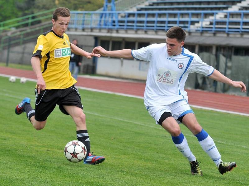 1.FC Viktorie Přerov (v bílém) – MFK OKD Karviná B