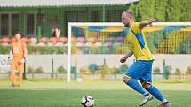 Fotbalisté FK Kozlovice (ve žlutém) doma proti Bruntálu