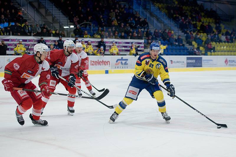 Hokejisté Přerova podlehli v prodloužení pražské Slavii 2:3.