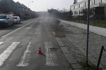 Osmnáctiletou dívku srazilo auto na přechodu pro chodce u gymnázia v ulici Generála Štefánika v Přerově.