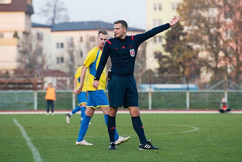 Fotbalové derby mezi domácím Přerovem a Kozlovicemi ovládla 2:1 Viktorka. Foto: Deník/Jan Pořízek