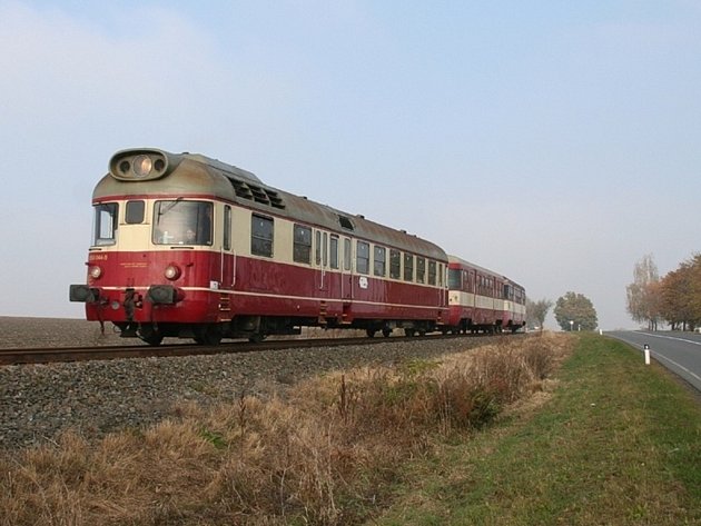 Na výlov Hradeckého rybníka v Tovačově a Hubertovu jízdu v Kojetíně mohou lidé vyrazit historickým vlakem, který potáhne mašina Krokodýl