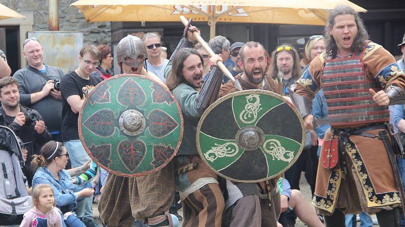 Festival vojenské historie na hradě Helfštýn