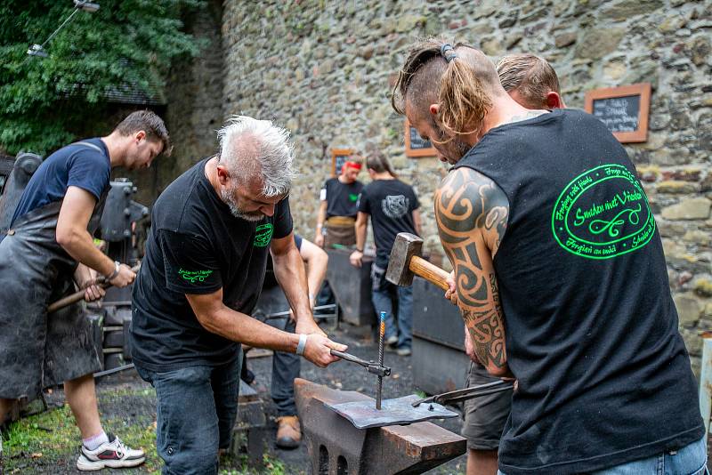 Hrad Helfštýn přivítal umělecké kováře v rámci festivalu Hefaiston, 27. srpna 2022, Týn nad Bečvou.