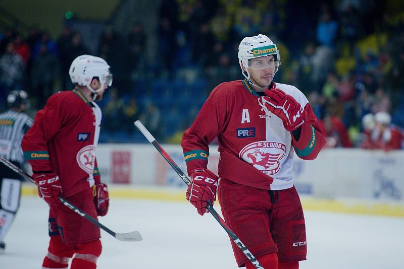 Zubři (ve žlutém) se s rokem 2019 rozloučili výhrou 4:1 nad Slavií Praha