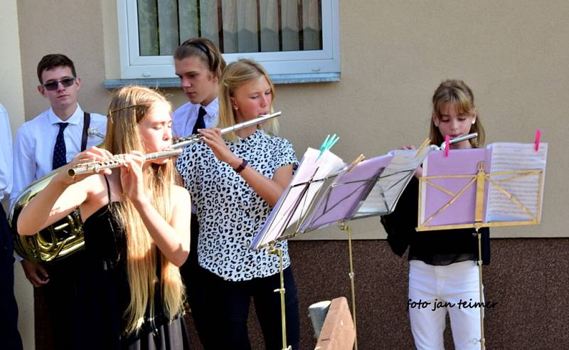 V Brodku u Přerova se konaly v úterý 15. září oslavy 100. výročí založení tamní Masarykovy knihovny.