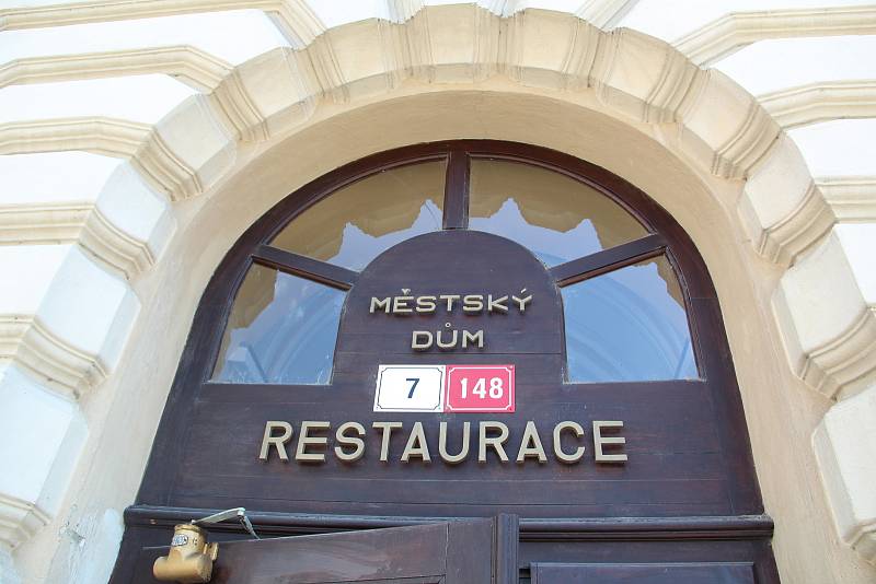 Restaurace Městského domu v Přerově pár dní před znovuotevřením 17. června 2021