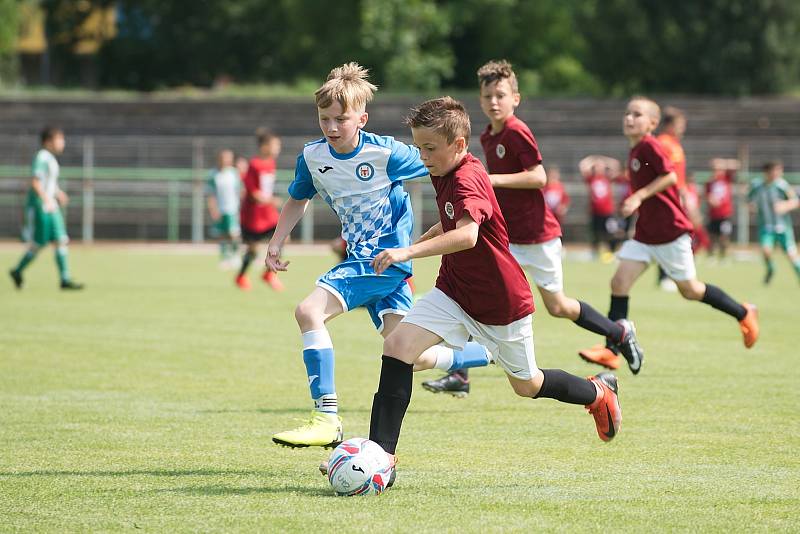 O pohár 1. FC Viktorie Přerov a ZŠ Za mlýnem bojovalo v Přerově 32 elitních družstev starších přípravek z celé republiky.