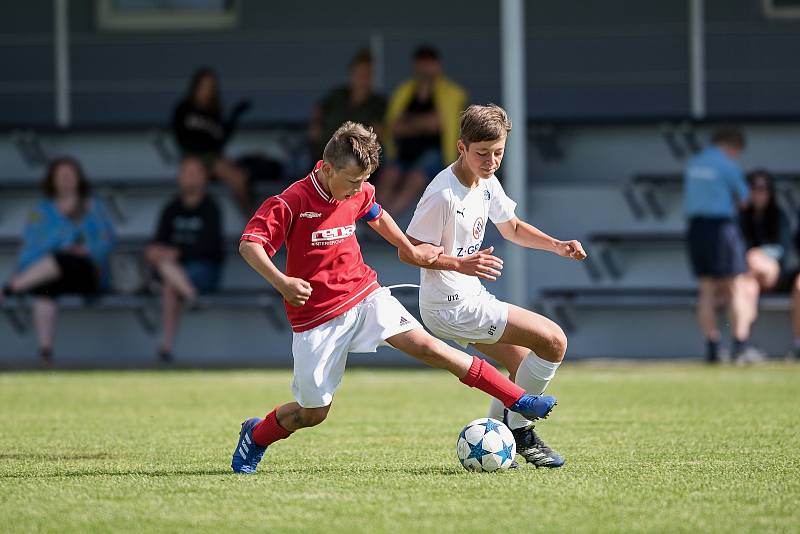 Žákovský memoriál v Želatovicích. FC Slovácko (v bílém) - FC Želatovice