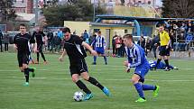 Fotbalisté SK Hranice (v pruhovaném) porazili Kozlovice 1:0.