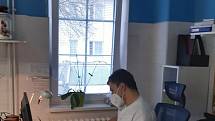 Očkování proti nemoci covid-19 v Domově pro seniory v Tovačově. Jako první přišli na řadu zdravotníci a personál. 8. ledna 2021