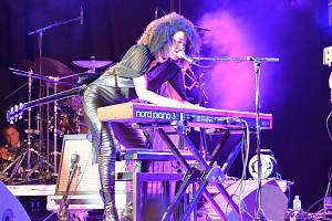 Zpěvačka a multiinstrumentalistka Judith Hill na jazzovém festivalu v Přerově