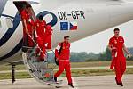 Přílet rakouské fotbalové reprezentace na letiště v Bochoři