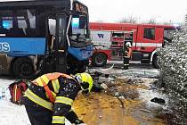Nehoda autobusu u Kojetína - 3. 12. 2020