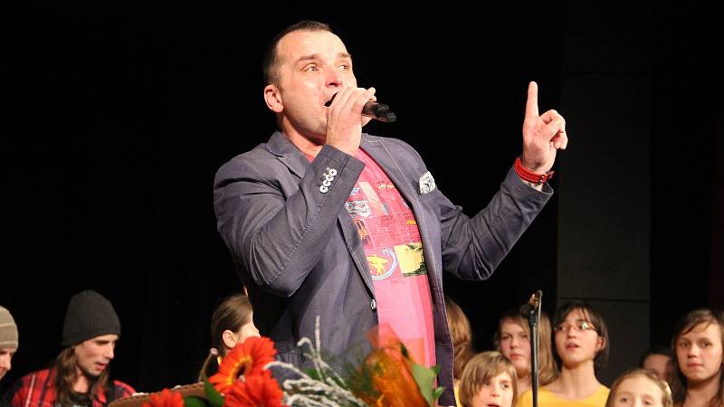 Pavel Novák na křtu svého CD s písničkami pro děti