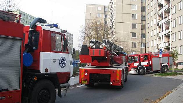 V bytě v šestém patře panelového domu v Přerově-Předmostí hořelo