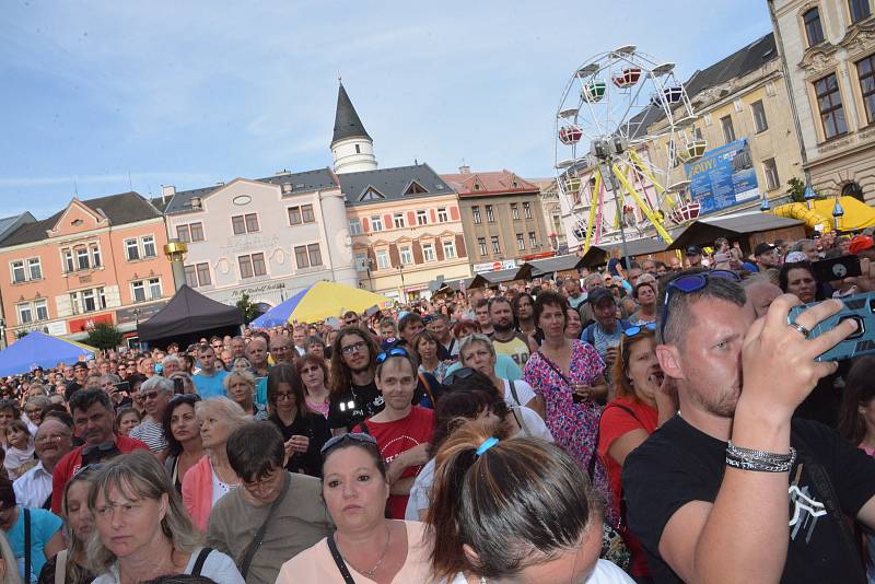 O závěrečný koncert letošních Svatovavřineckých hodů v Přerově se postarala v neděli vpodvečer známá česká skupina Argema, která zahrála své největší hity. Na Masarykovo náměstí dorazily tisíce lidí