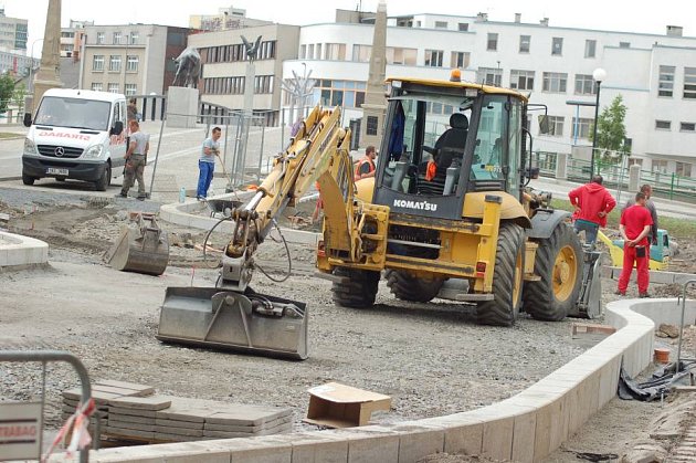 Stavební úpravy v jižním předpolí Tyršova mostu a napojení na Tyršův most