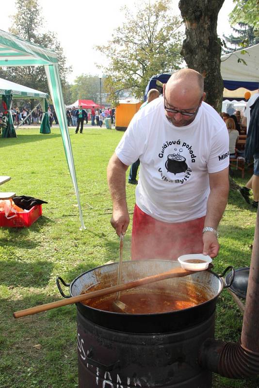 Gulášové speciality přišly v sobotu ochutnat na přerovské výstaviště stovky lidí