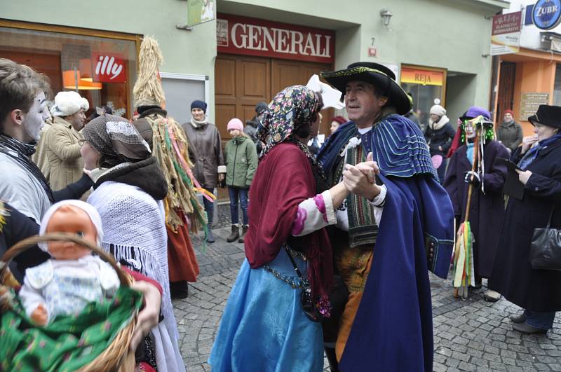 Vodění medvěda a masopustní rej si v sobotu užívali Přerované.