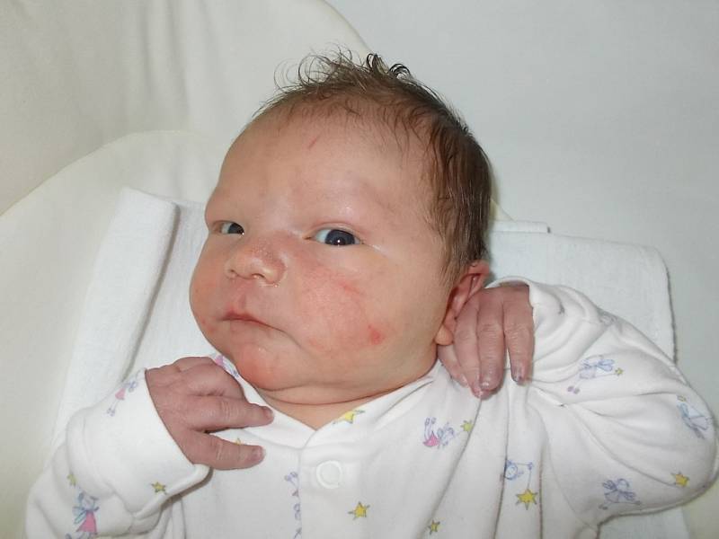 Eliáš Vojtek, Troubky, narozený dne 6. března 2016 v Přerově, míra: 53 cm, váha: 4130 g