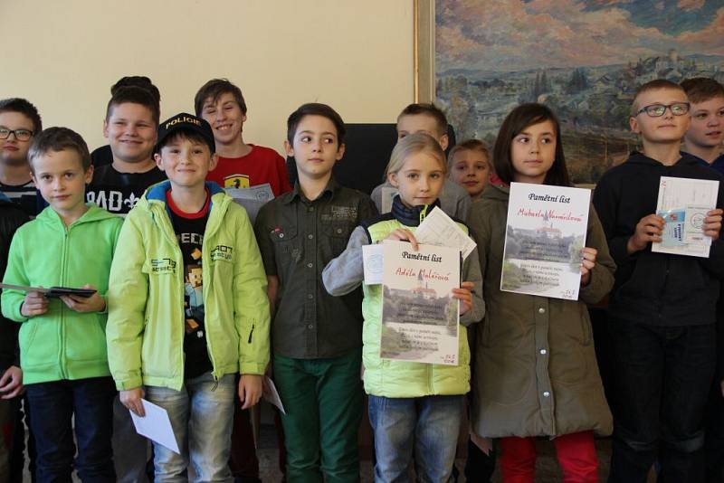 Do Petrova cechu přijali ve středu 24. února přerovští rybáři 30 dětí.