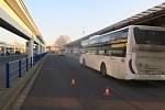 Ve čtvrtek 9. února se na autobusovém nádraží v Přerově stala nehoda. Policie hledá svědky.