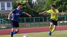 Fotbalisté 1. FC Viktorie Přerov (v modrém) proti TJ Jiskra Rapotín (7:0). Martin Koller