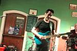 Americký kytarista Neil Zaza otevřel svým vystoupením festival Blues nad Bečvou