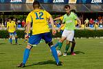 Fotbalisté FK Kozlovice (ve žlutém) porazili Jeseník 3:2.