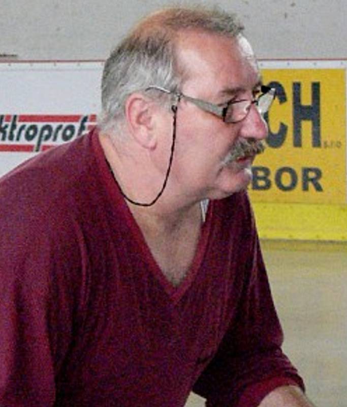 Trenér hokejových brankářů Vlastimil Kováč.