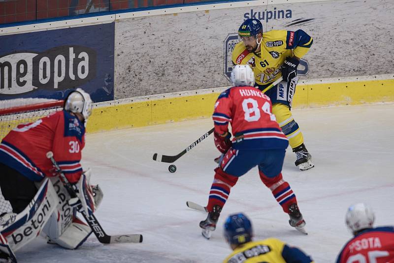 Utkání 2. kola hokejové Chance ligy mezi HC Zubr Přerov a SK Horácká Slavia Třebíč (5:2).